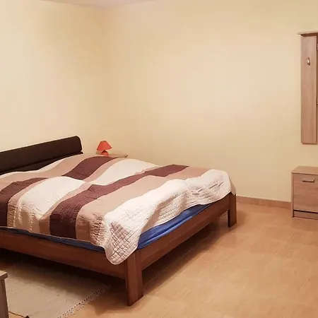 Foczeny Pince Es Vendeghaz Guest house